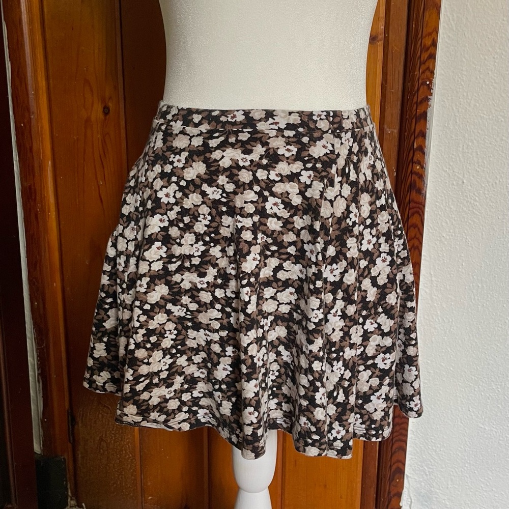 Floral Brown Black White Mini Skirt Size S